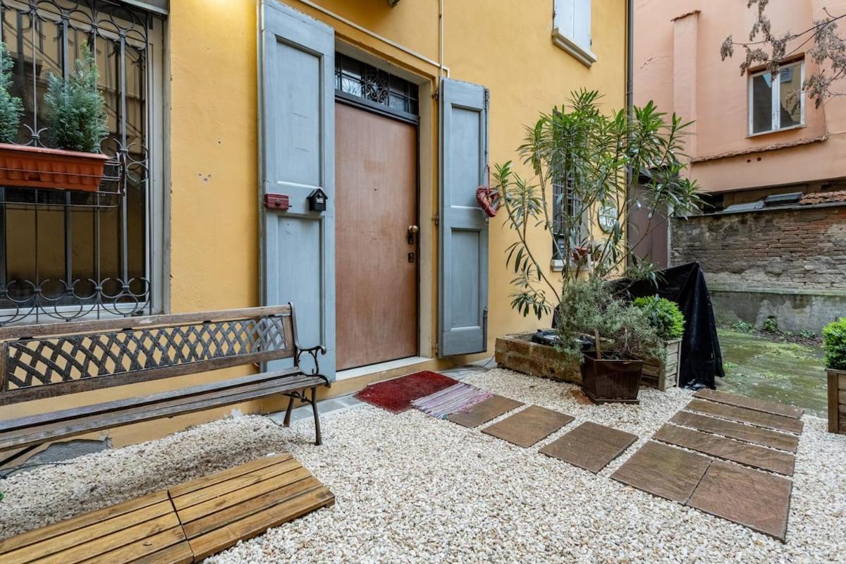 Gamberini House - Private Garden Apartment Bologna Exterior foto